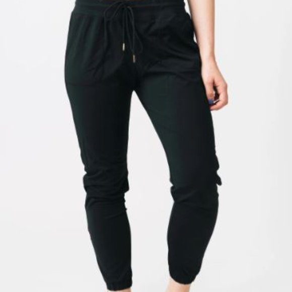 ZYIA Pants - Zyia Womans Black Joggers